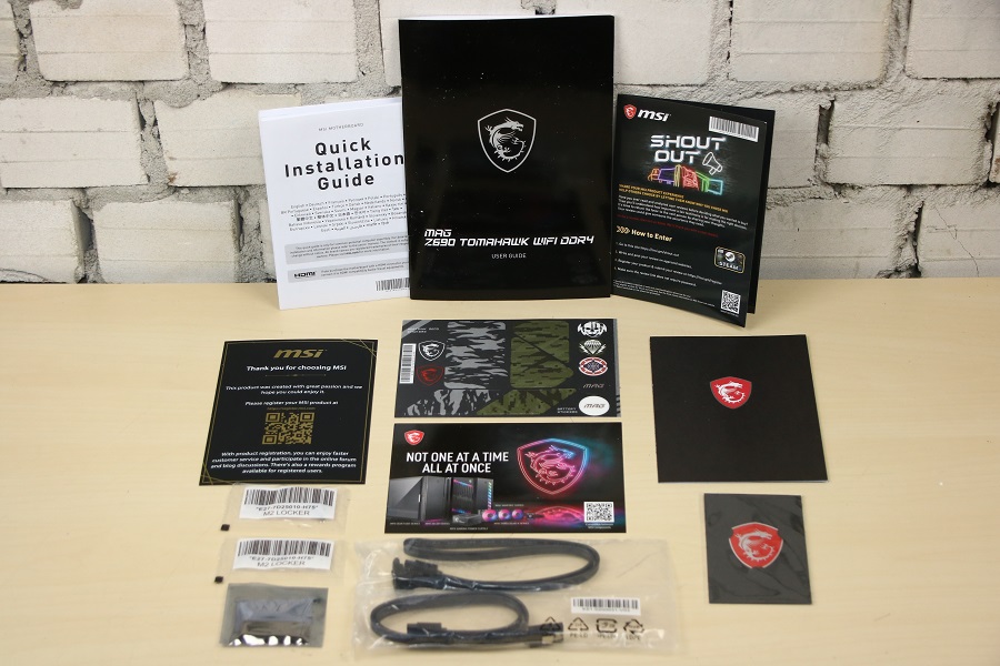 https://www.rooieduvel.nl/reviews/Msi/Z690-MAG-Toma4/Pics/IMG_4402.JPG