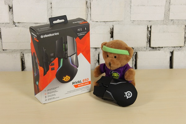 https://www.rooieduvel.nl/reviews/Steelseries/Rival_650/Pics/IMG_2457.JPG https://www.rooieduvel.nl/reviews/Steelseries/Rival_650/Pics/IMG_2457.JPG
